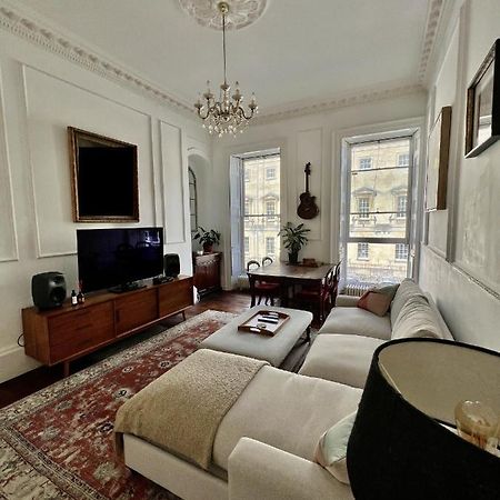 Stunning Georgian Central Bath Home エクステリア 写真