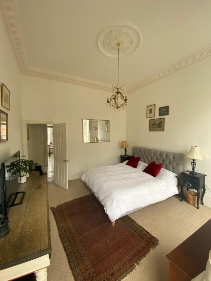 Stunning Georgian Central Bath Home エクステリア 写真