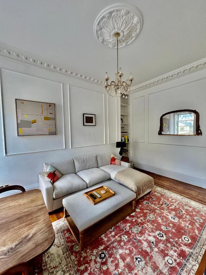Stunning Georgian Central Bath Home エクステリア 写真